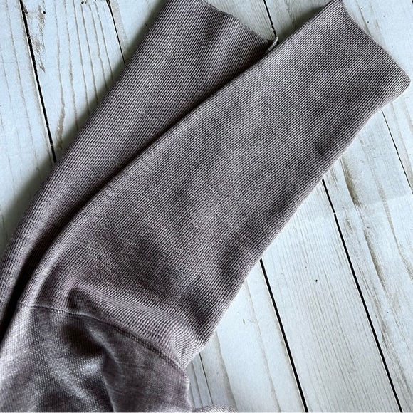 EUC All Saints Ridley 100% Merino Wool Dusty Pink Sweater size Large - Picture 10 of 10